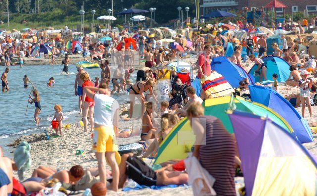 FJ01_EckernfoerdeStrand2_0107.JPG