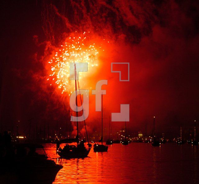 FJ13_Feuerwerk11_0123.jpg