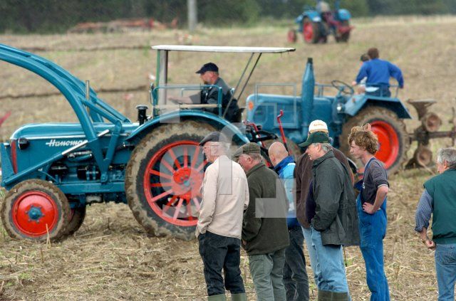 FJ28_OldtimerTraktor01_0102.jpg
