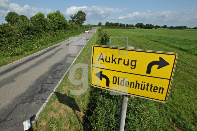 OI11_Schild08_0168.JPG