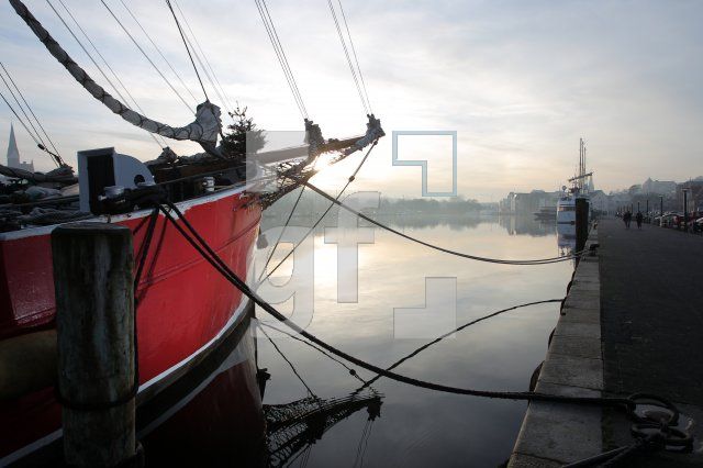 ON26_Hafen08_0164.JPG