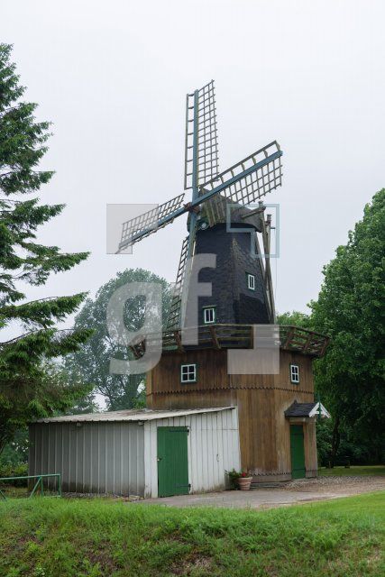 SG30_RD03_1300.jpg