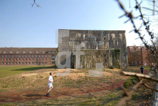 IE29_Bunker01_0170.JPG