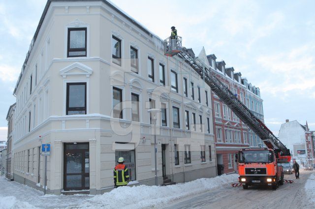 LN27_Eiszapfen01_0126.JPG