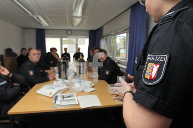 NL18_Polizei01_0106.JPG
