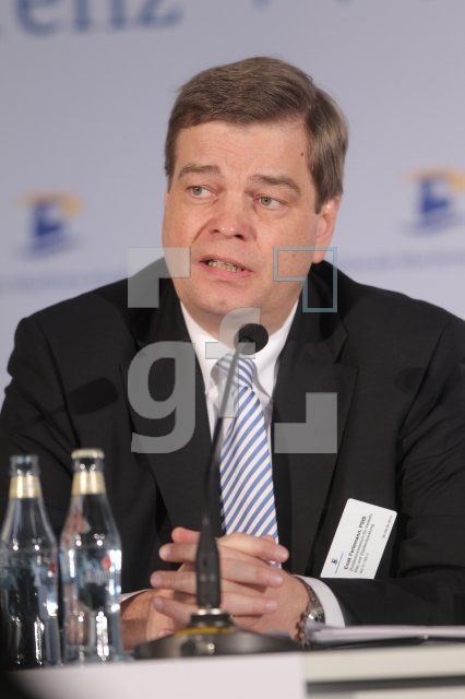 OF08_Enak_0164.jpg