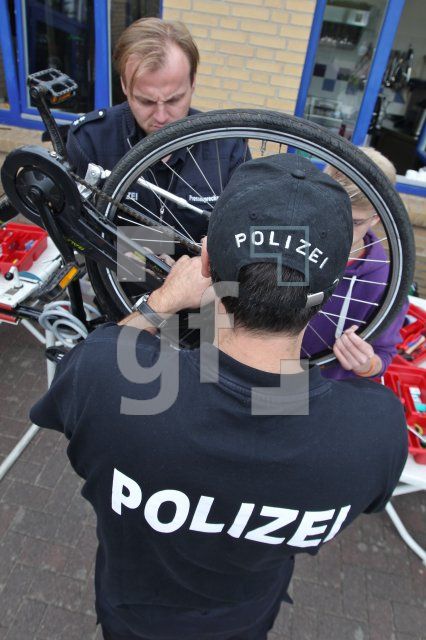 OK25_Poli06_0130.JPG