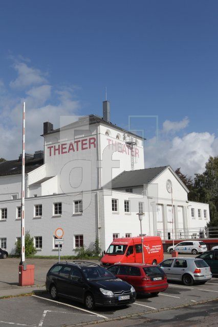 MK22_Theater01_0167.JPG