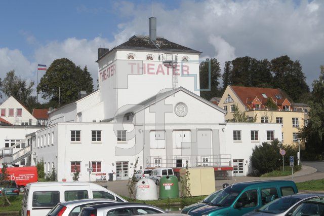 MK22_Theater03_0175.JPG