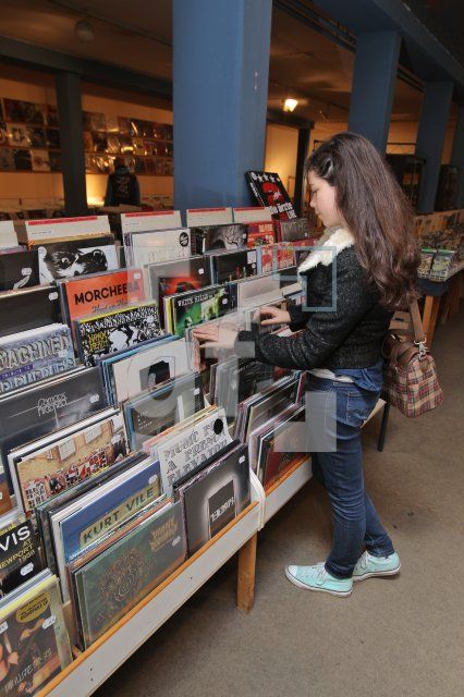 OL16_Vinyl09_0134.JPG