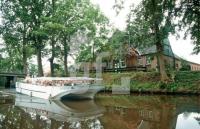 AA01_WilsterAu03_0701.jpg