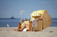 LI07_Strand11_0144.JPG