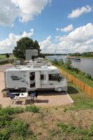 MH10_Camper07_0166.JPG