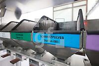 ZAM12_We_012133.JPG