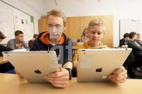 OF10_iPad05_0162.JPG