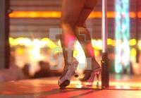FM06_Tabledance1_0163.jpg