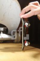 MI15_Fingerboard17_0197.JPG